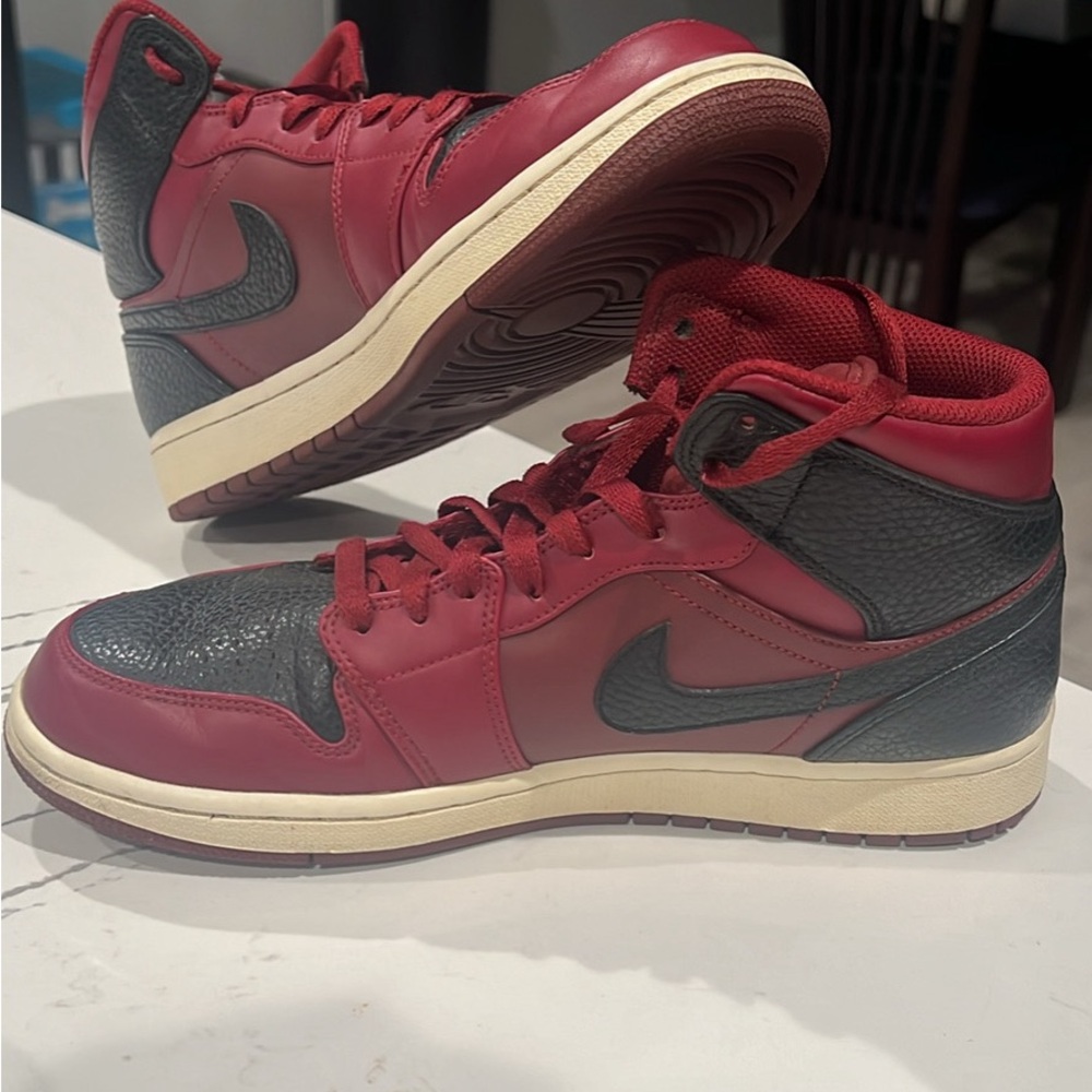 Jordan 1 Mid Maroon/Black “Beaters”